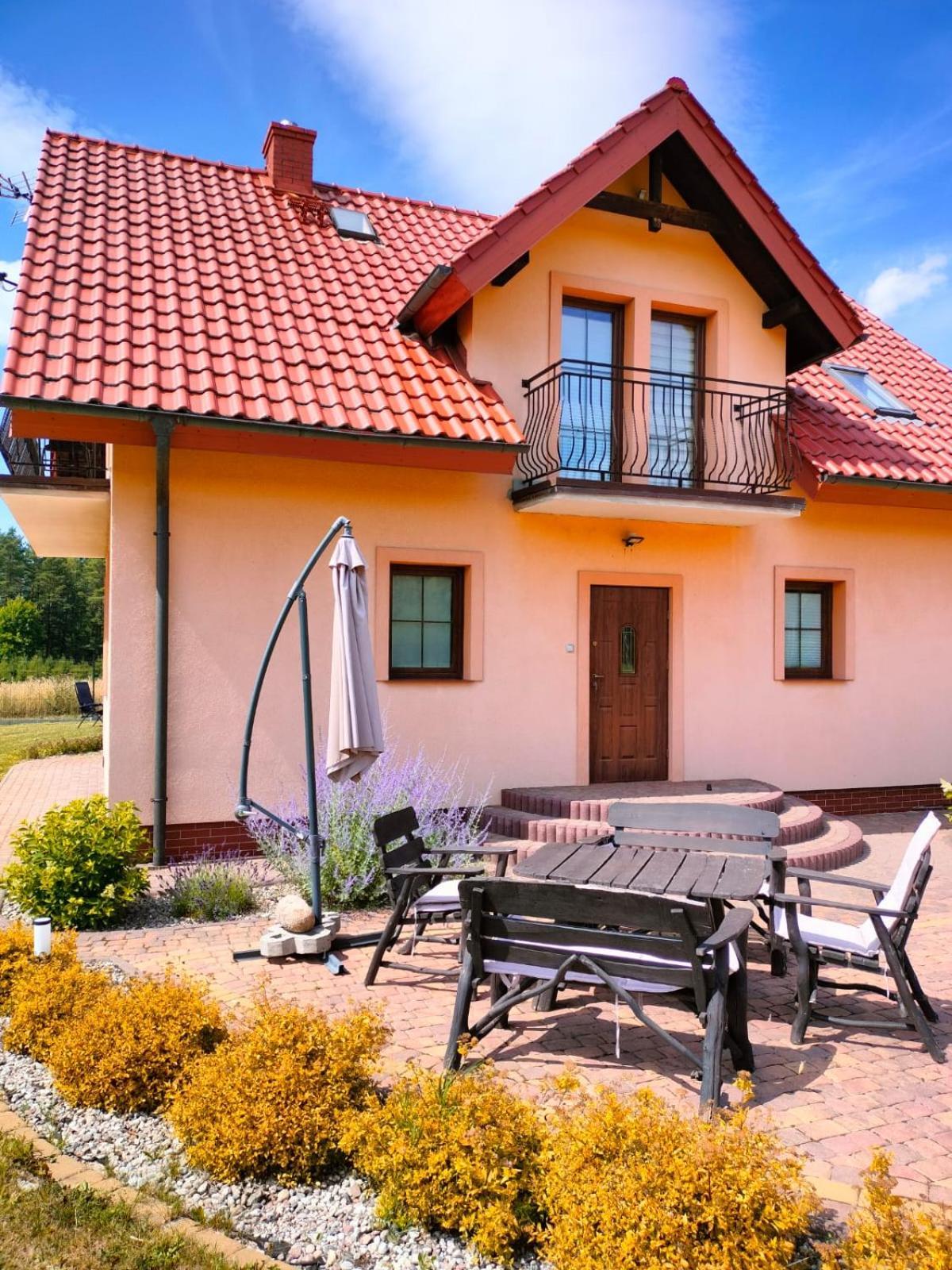 Agroturystyka U Kasi Suryty Esterno foto