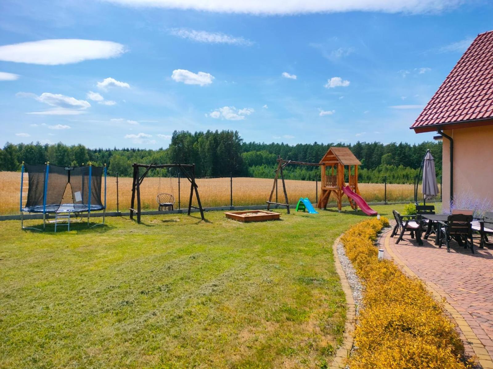 Agroturystyka U Kasi Suryty Esterno foto